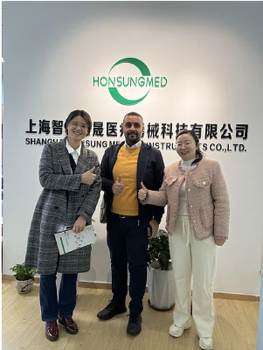 25 ноября 2025 г. г-н Али, директор по закупкам крупнейшей государственной бо...